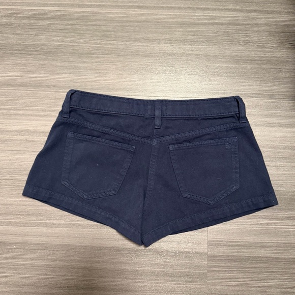 Aritzia Superlative Short - Picture 4 of 5